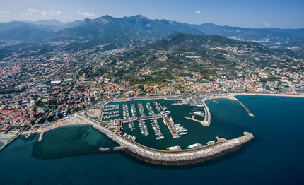 marina di loano si rinnova nuovo logo nuove idee per un 8217 immagine internazionale