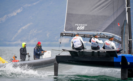young azzurra malcesine per il grand prix della persico 69f cup