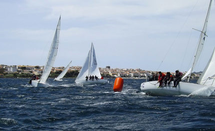 la flotta sarda j24 riparte con la seconda tappa del circuito zonale