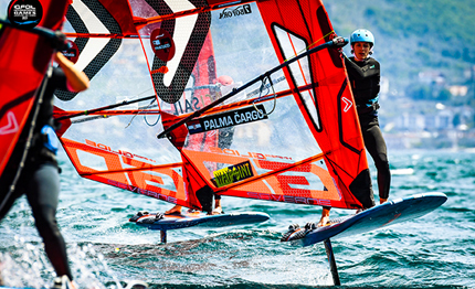 vento leggero alla 2a giornata degli iqfoil international games 2021