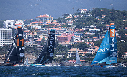 la flotta di the ocean race europe lascia cascais rotta verso alicante