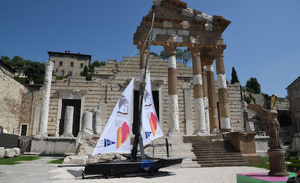 la vittoria alata testimonial della centomiglia