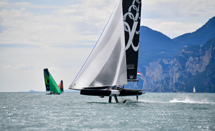 trofeo gorla le barche volanti poi la bonaccia
