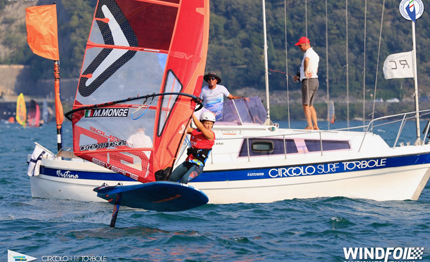 assegnati torbole titoli italiani foil di windsurf