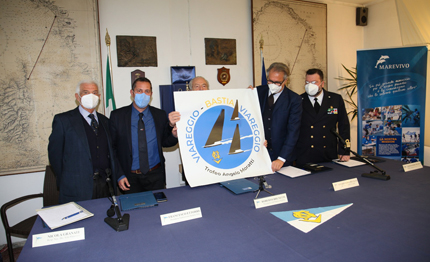 viareggio presentata la regata viareggio bastia viareggio trofeo angelo moratti