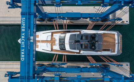ferretti group varato ad ancona il terzo custom line 106