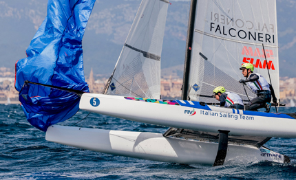 trofeo princesa sofia arrivano nacra 17 si parla subito italiano