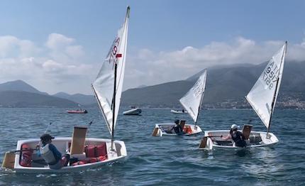 optimist gaeta il vento leggero ribalta il podio