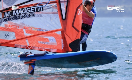 europei iqfoil torbole in medal race per italia marta maggetti nicolo renna