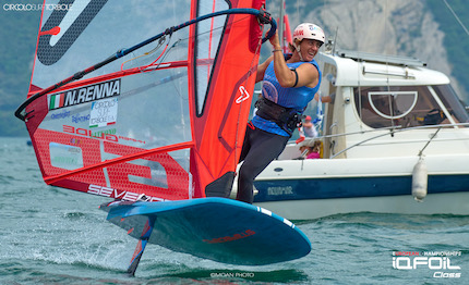 europei iqfoil 2022 nicolo renna argento dietro al francese goyard
