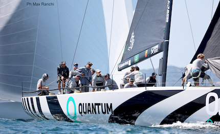 al rolex tp52 world championship quantum racing va dritto come un treno