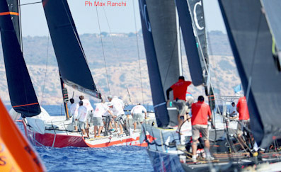 52 super series puerto portals un nuovo leader sled