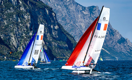 francese il mondiale giovanile nacra 15 sul lago di garda