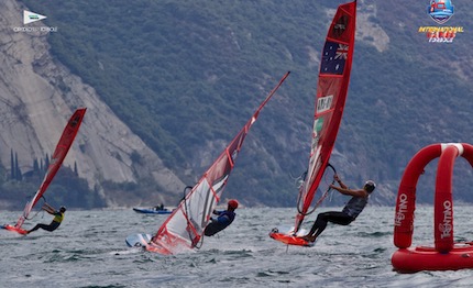 azzurro benedetti vince gli iqfoil international games di torbole
