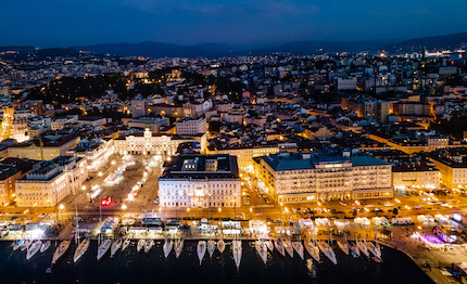 trieste la barcolana entra nel vivo