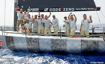 sua maesta platoon si aggiudica la menorca 52 super series royal cup