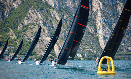 riva del garda melges 32 grand prix petite terrible guida la classifica