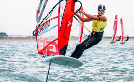leonardo tomasini campione del mondo iqfoil youth