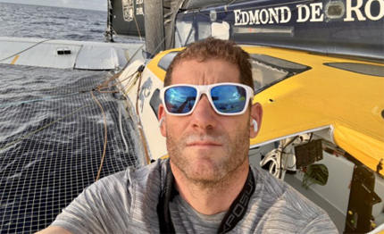 arkea ultim challenge tom laperche su svr lazartigue guida la flotta