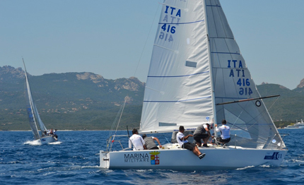 il j24 della marina militare la superba al comando del 49 176 invernale j24 di anzio nettuno