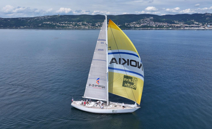 il maxi yacht phantom al debutto sui campi di regata dell alto adriatico