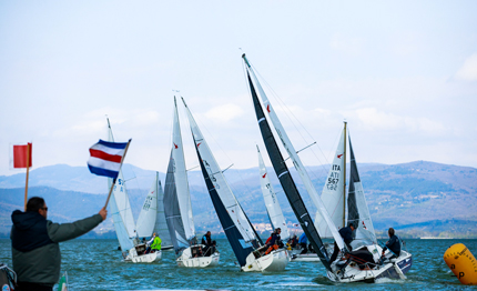 meteor lorenzo carloia su kon tiki ii vince la iii tappa del trofeo del timoniere