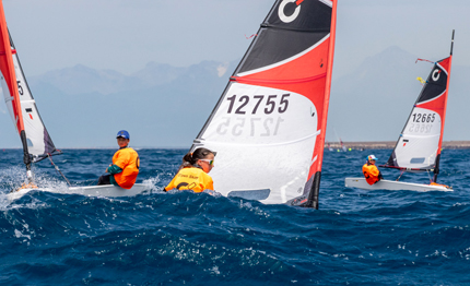 livorno regata nazionale openskiff vento sostenuto onde spettacolo in mare