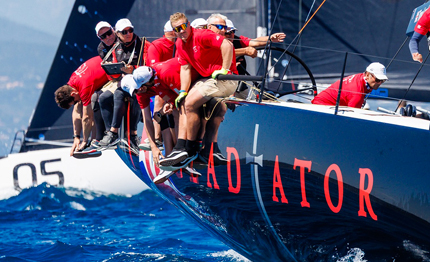 52 super series gladiator non cambia mood vittoria per tony langley