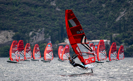 torbole protagonista mondiale dell iqfoil risultati coppa italia al via gli youth junior international games
