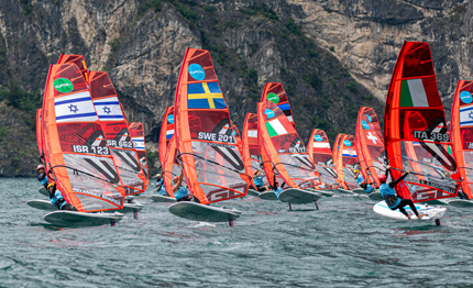 due prove inaugurano gli iqfoil youth amp junior international games