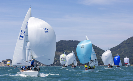 xliv campionato italiano open j24 al comando dopo sei prove la superba