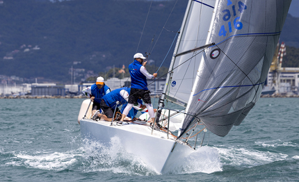 la superba sempre piu tricolore vince il xliv campionato italiano open j24