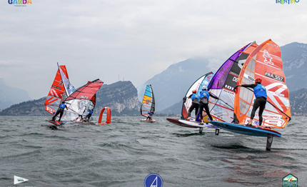 assegnati torbole titoli europei funboard slalom foil pinna