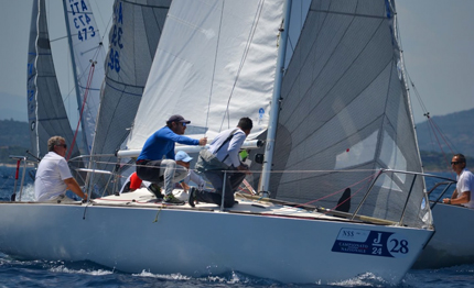 j24 botta dritta al comando ad olbia