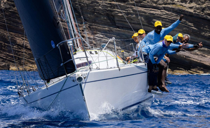 antigua sailing week partenza tra venti instabili grande spettacolo