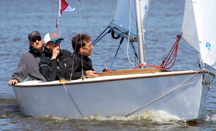 la deriva lightning libra del 1979 plurivincitrice in toscana al le vele classiche di puccini