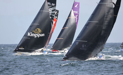 solitaire du figaro partenza spettacolare lois berrehar subito davanti
