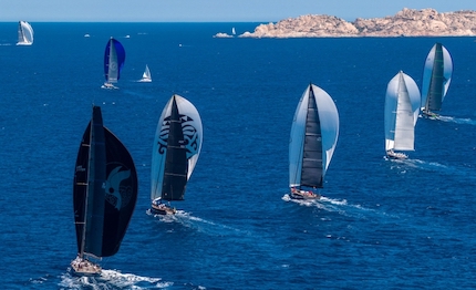 porto cervo moat liberty squared dominano il secondo giorno della giorgio armani superyacht regatta