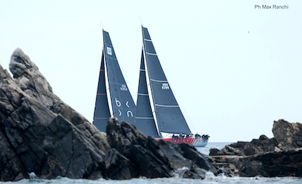 range rover sardinia cup partenza spettacolare rorc yccs guidano la classifica