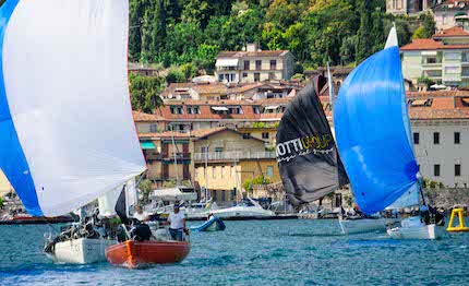salo in acqua protagonist 50 fun meteor dolphin