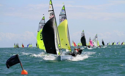 rs feva spettacolo marina di carrara per la iii regata nazionale