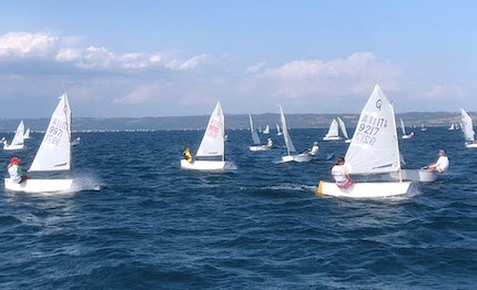 trofeo optimist italia pasquini pucci partono al comando sul lago di bolsena