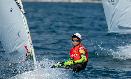 optimist ora cup in 600 da 44 nazioni si sfidano sul garda