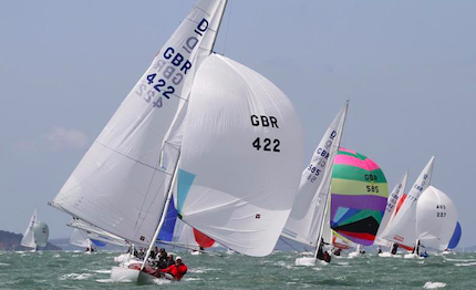 dragoni tornano cowes 49 barche per edinburgh cup