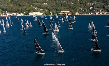 76 centomiglia lulu tea faoro prima donna timoniera armatrice vincitrice della classica del garda