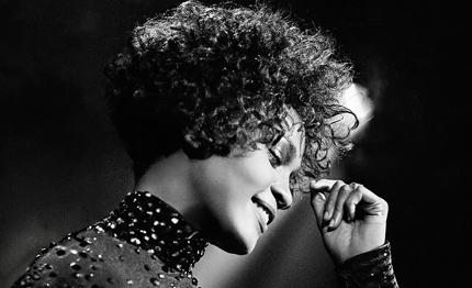 norwegian aura omaggio whitney houston