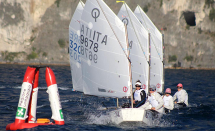 europeo optimist squadre italia in semifinale ora la sfida alla spagna
